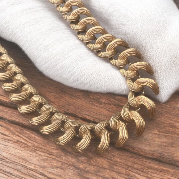 BOGO Monet Ridged Collar Necklace Choker *Read* - Picture 2 of 6